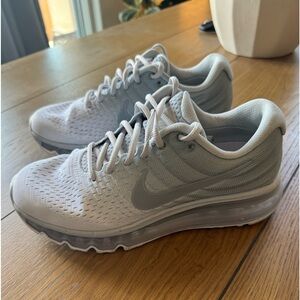 NIKE Air Max 2017 Sneakers WHITE GREY, 7.5